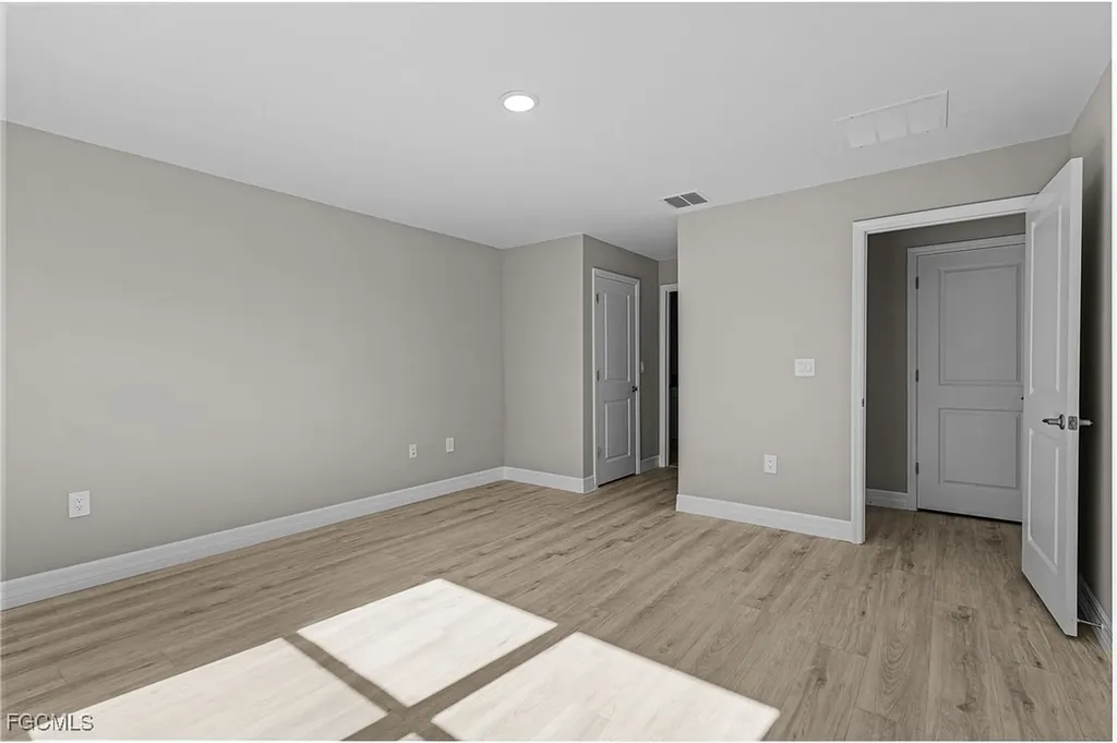 545 Oakshire Lane Lehigh Acres FL 33972