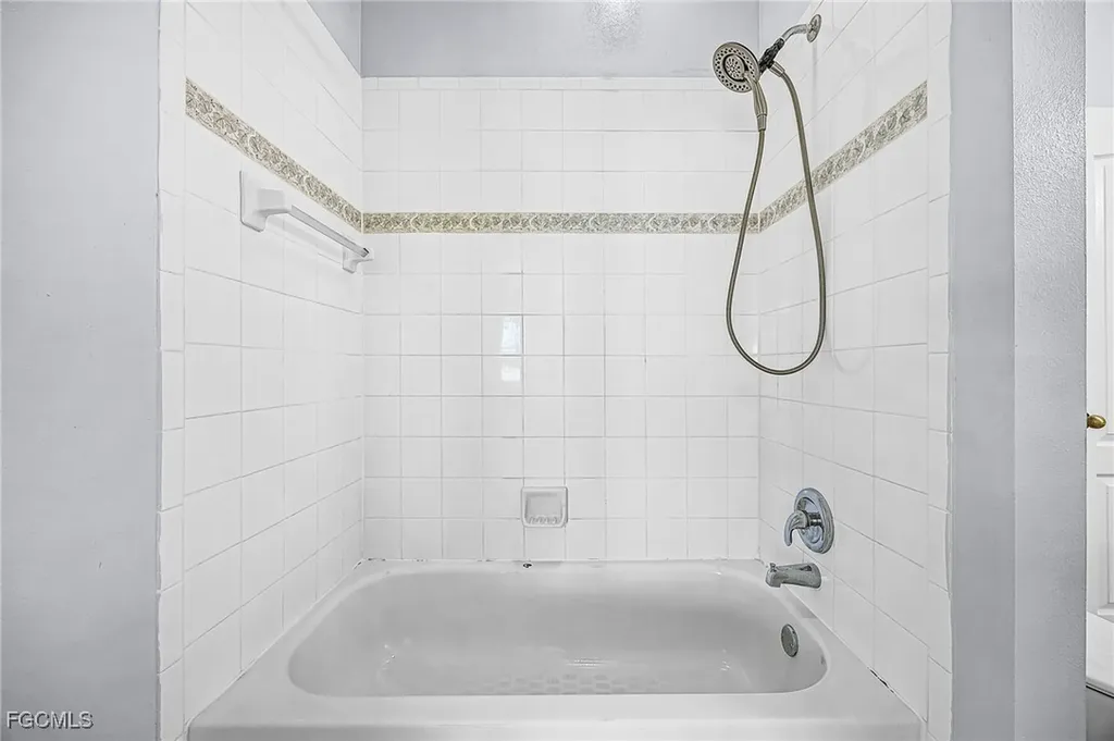 2649 SW 32nd Street Cape Coral FL 33914