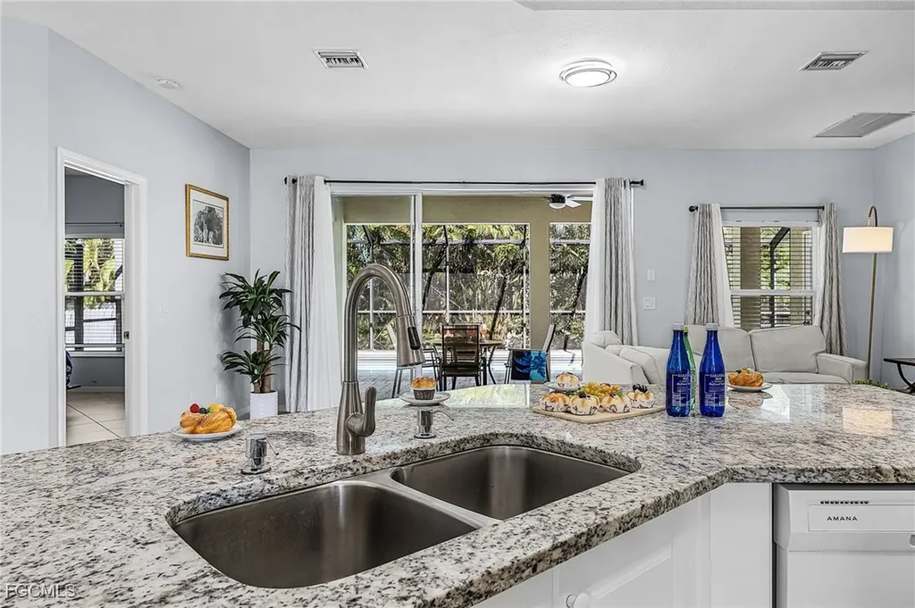 2649 SW 32nd Street Cape Coral FL 33914