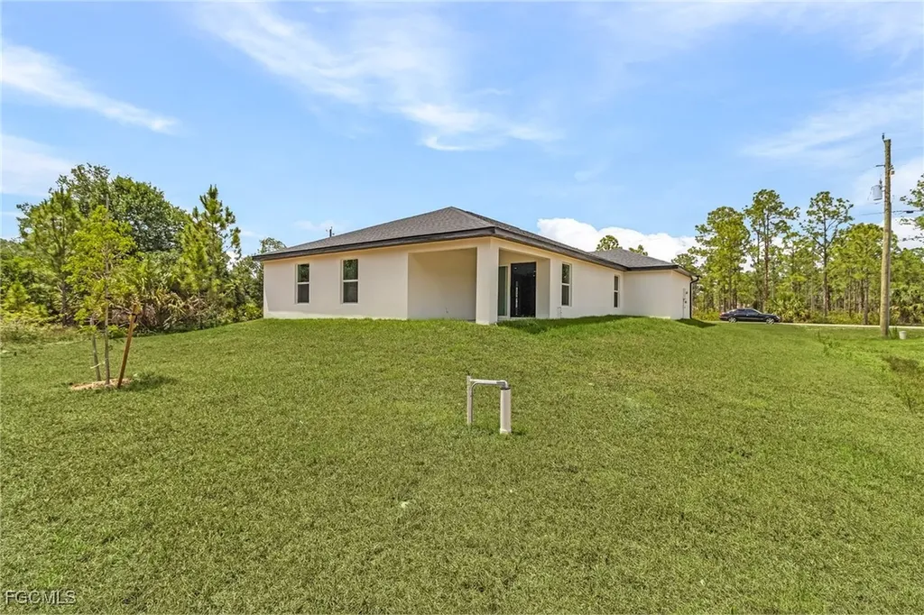 365 Woodburn Drive Lehigh Acres FL 33972