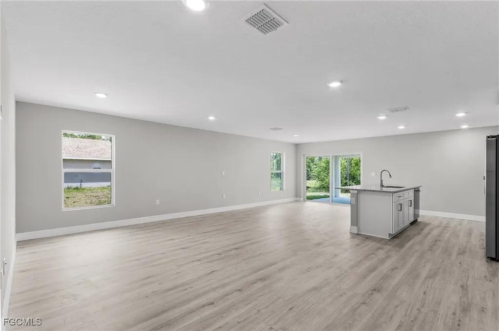 365 Woodburn Drive Lehigh Acres FL 33972