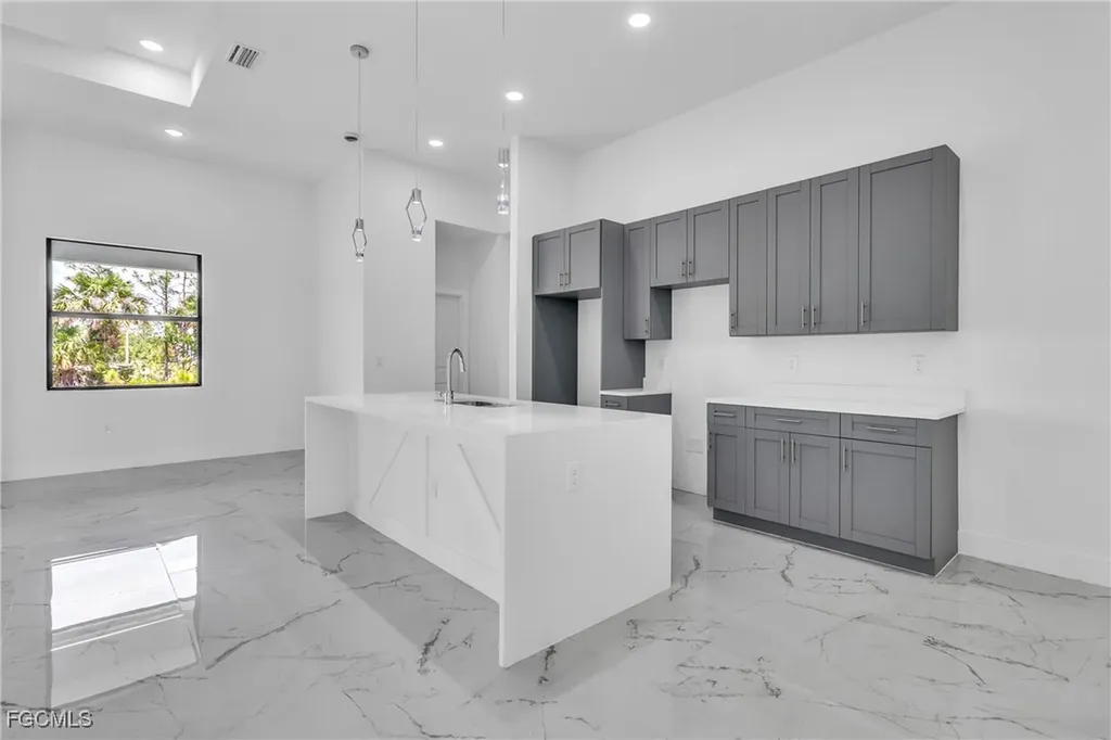 1025 Gladys Street Lehigh Acres FL 33974