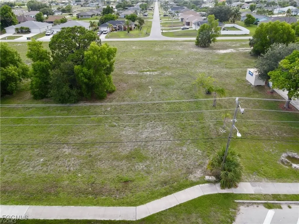 3712 Skyline Boulevard Cape Coral FL 33914