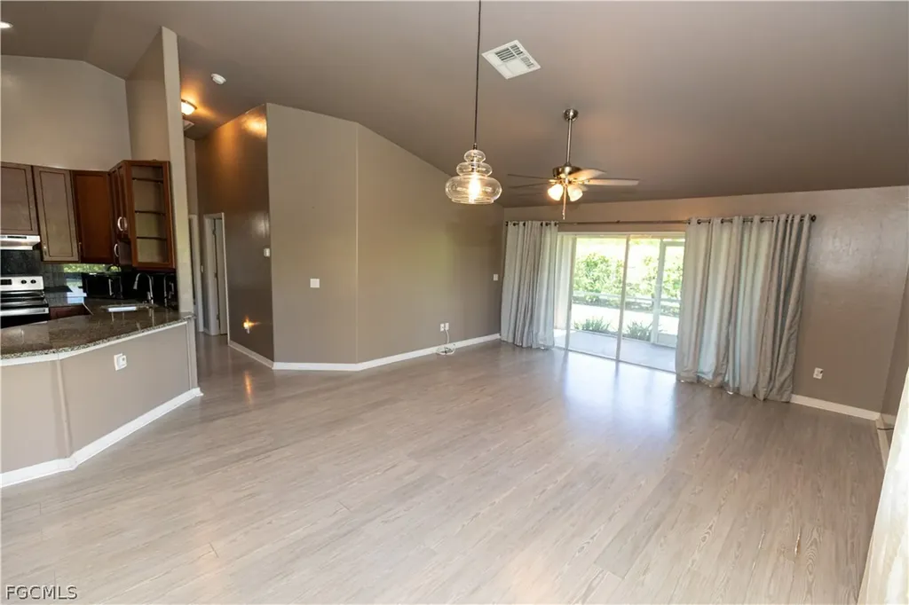 7500 Cameron Circle Fort Myers FL 33912