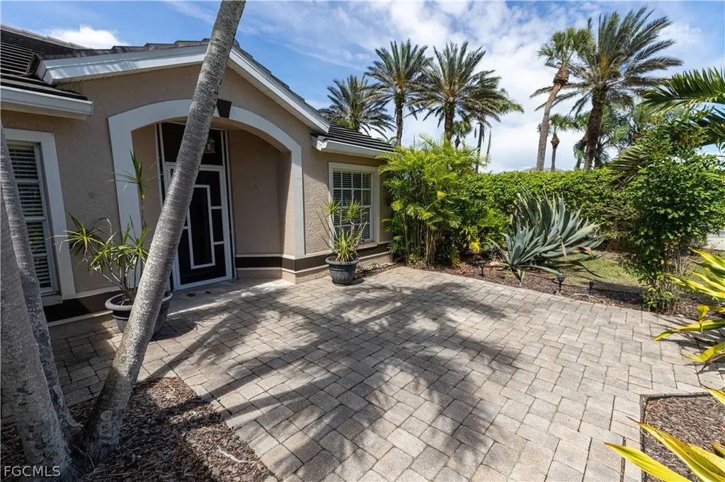 7500 Cameron Circle Fort Myers FL 33912