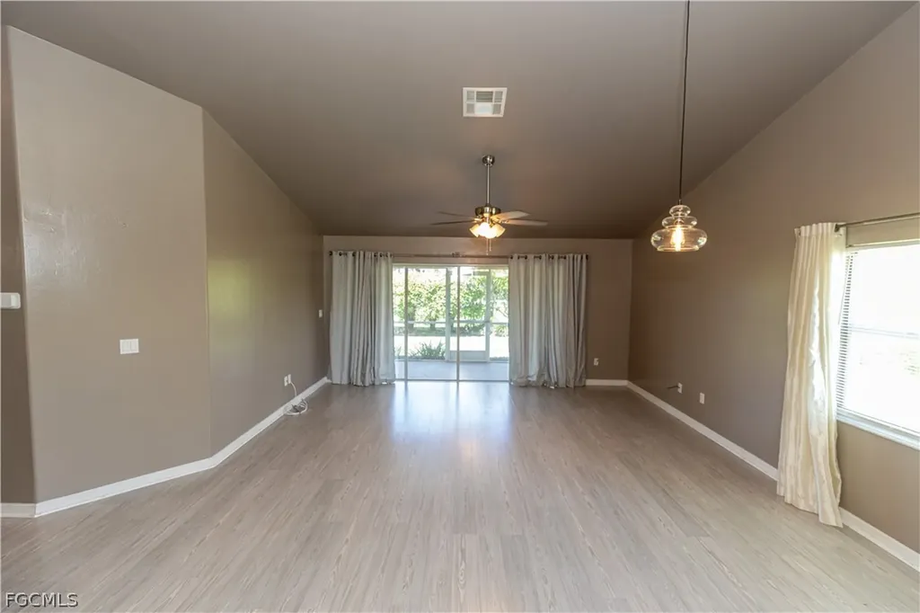 7500 Cameron Circle Fort Myers FL 33912