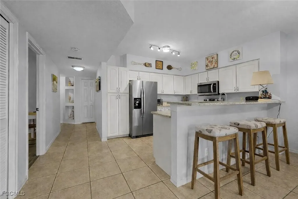917 SW 47th Terrace Cape Coral FL 33914