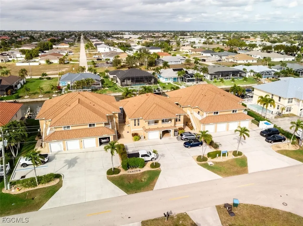 917 SW 47th Terrace Cape Coral FL 33914