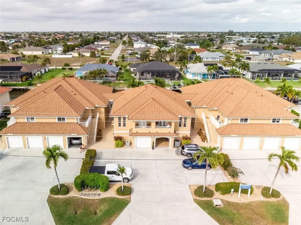 917 SW 47th Terrace Cape Coral FL 33914