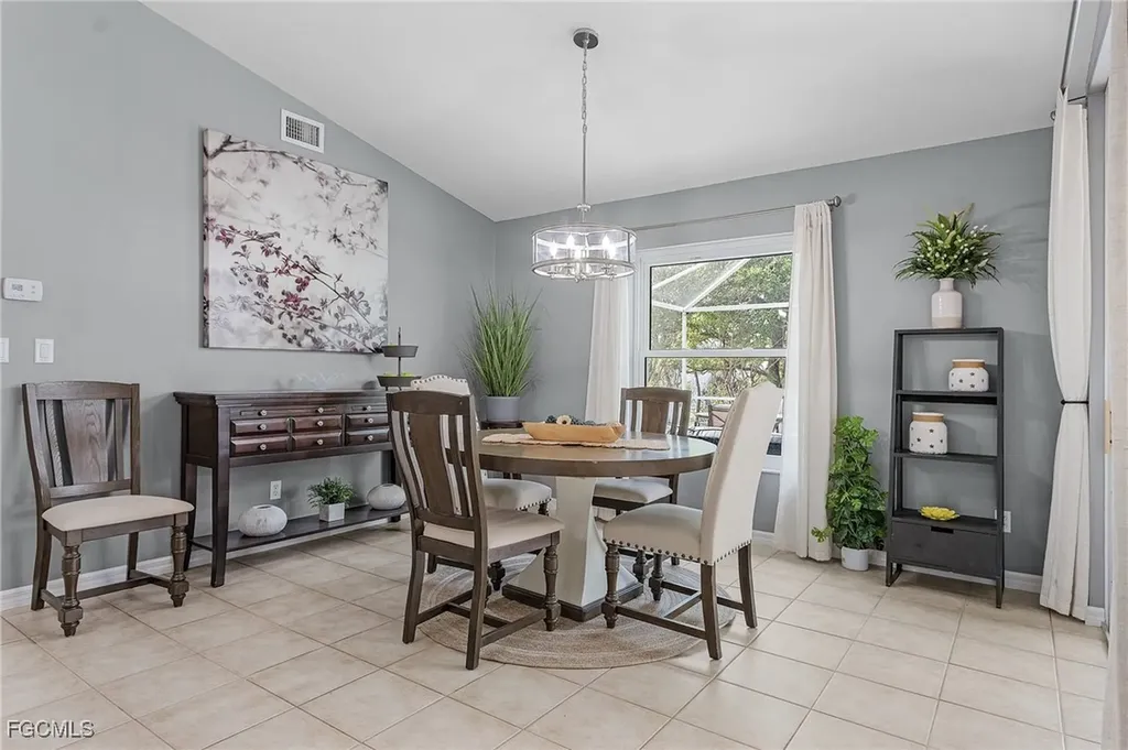 4002 Oasis Boulevard Cape Coral FL 33914
