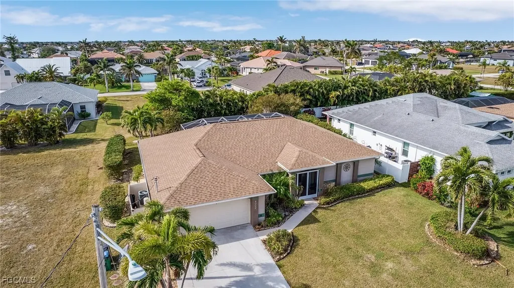 4002 Oasis Boulevard Cape Coral FL 33914