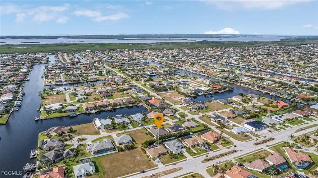 4002 Oasis Boulevard Cape Coral FL 33914