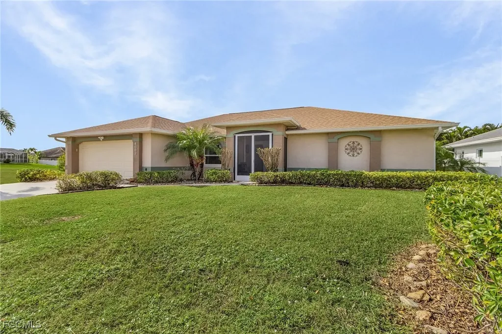 4002 Oasis Boulevard Cape Coral FL 33914