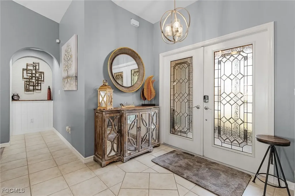 4002 Oasis Boulevard Cape Coral FL 33914