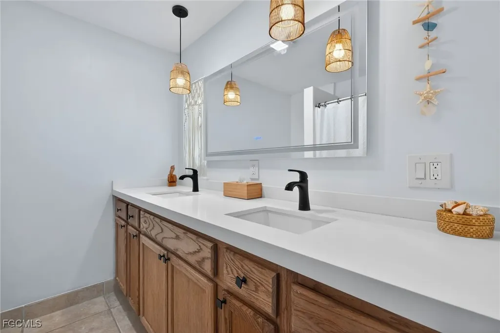 1866 Ibis Lane Sanibel FL 33957