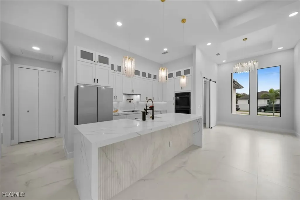 1532 SW 4th Court Cape Coral FL 33991