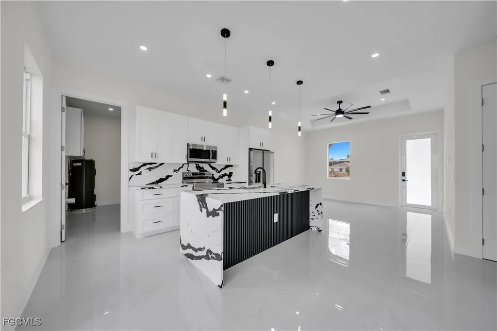 337 Rawlings Avenue Lehigh Acres FL 33974
