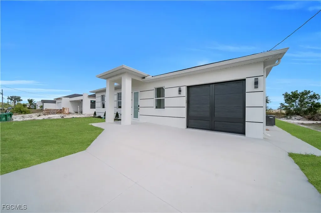 337 Rawlings Avenue Lehigh Acres FL 33974