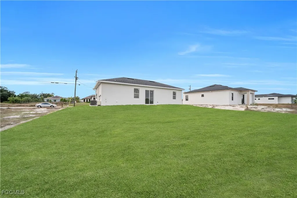 337 Rawlings Avenue Lehigh Acres FL 33974