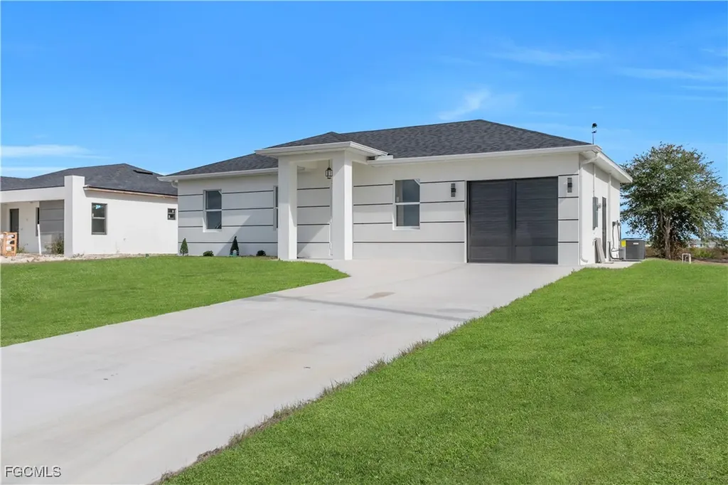 337 Rawlings Avenue Lehigh Acres FL 33974