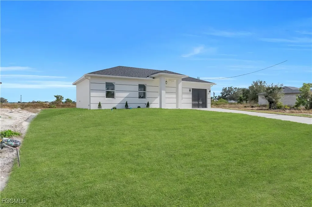 337 Rawlings Avenue Lehigh Acres FL 33974