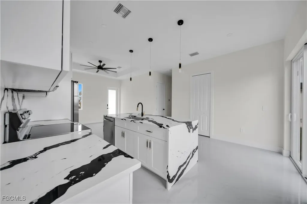 337 Rawlings Avenue Lehigh Acres FL 33974