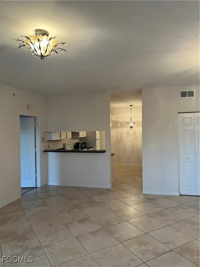 6461 Aragon Way Fort Myers FL 33966
