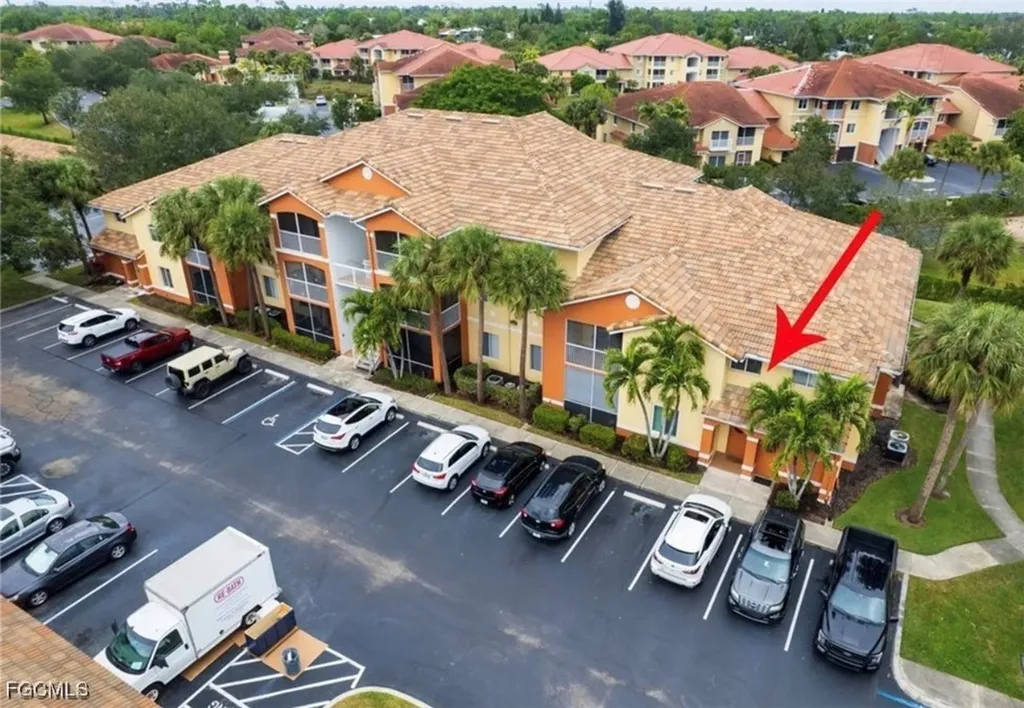 6461 Aragon Way Fort Myers FL 33966