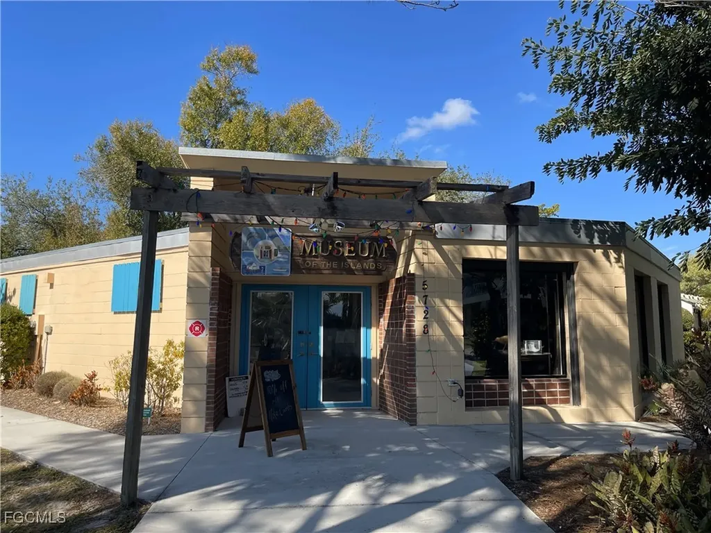 5520 Rainbow Drive Bokeelia FL 33922