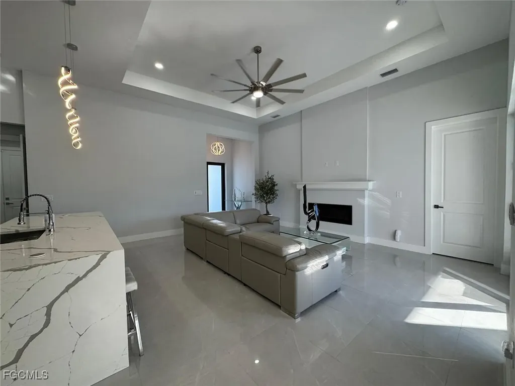 220 NW 15th Avenue Cape Coral FL 33993