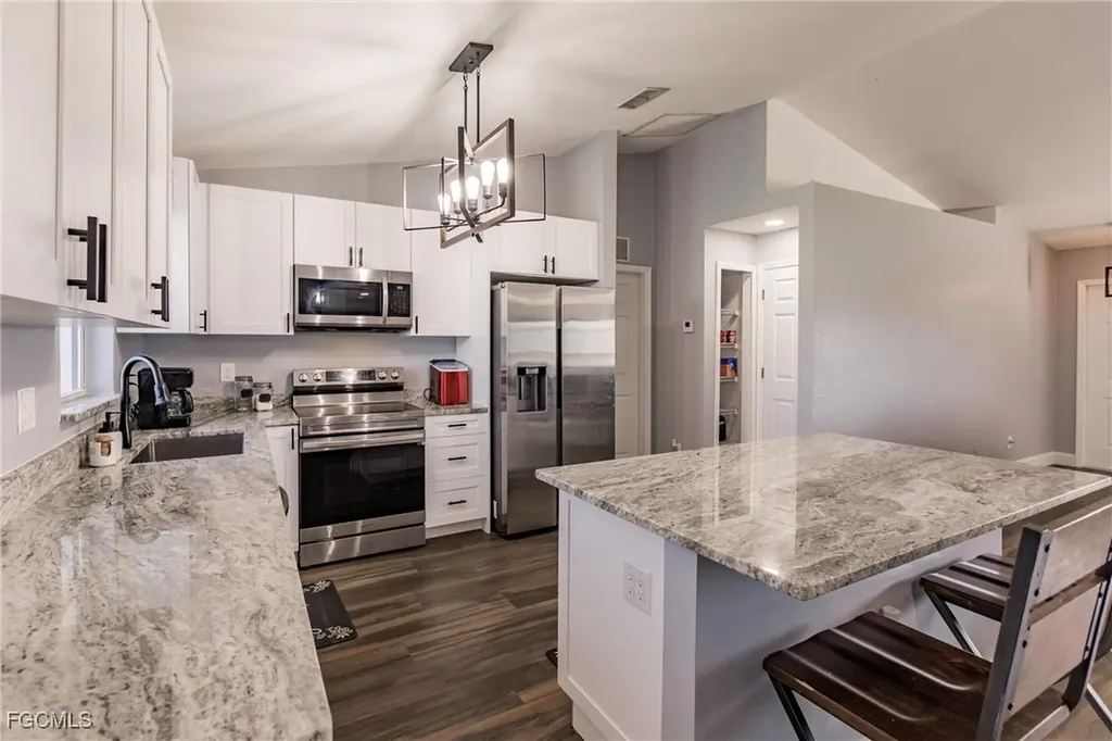 1034 NW 37th Avenue Cape Coral FL 33993