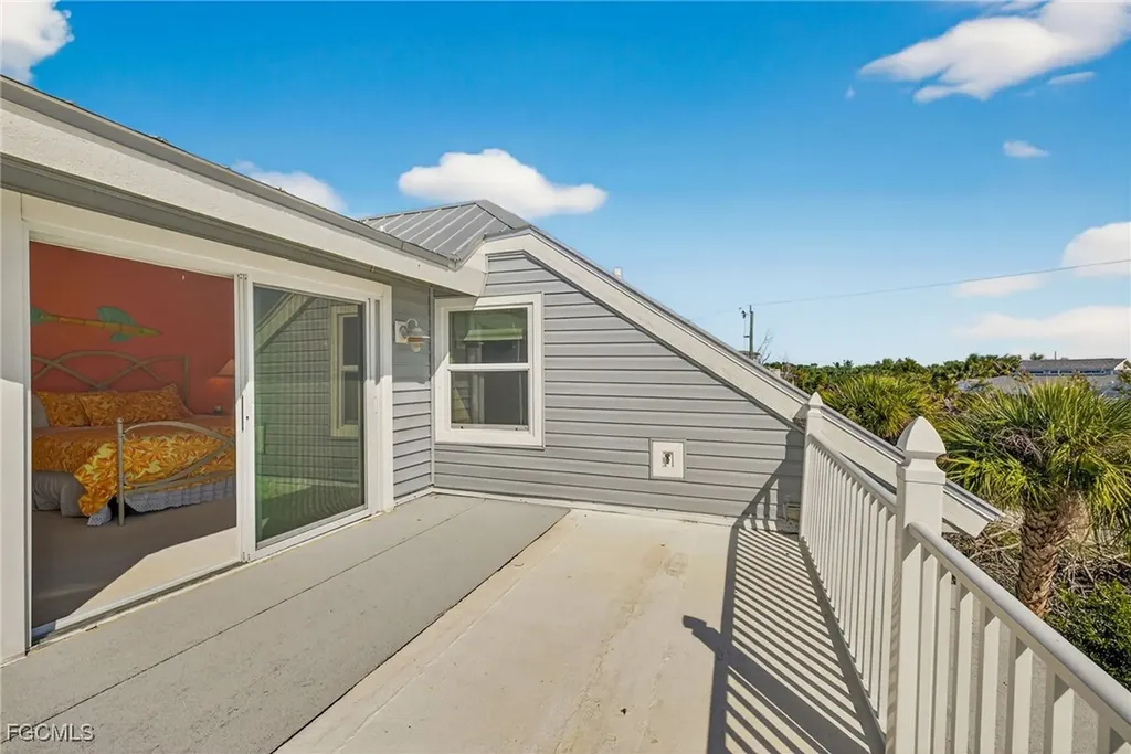 5312 Ladyfinger Lake Road Sanibel FL 33957