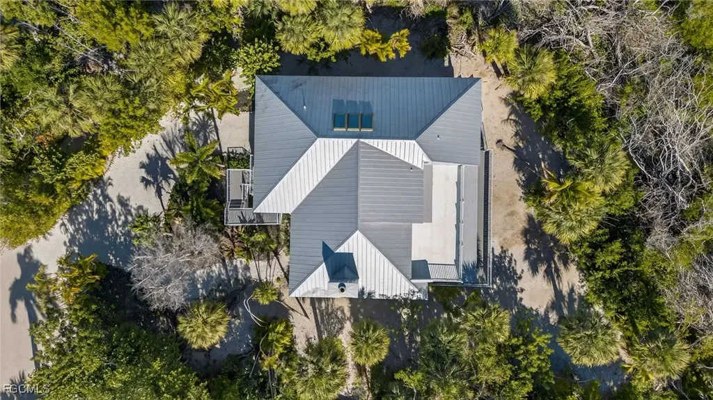 5312 Ladyfinger Lake Road Sanibel FL 33957