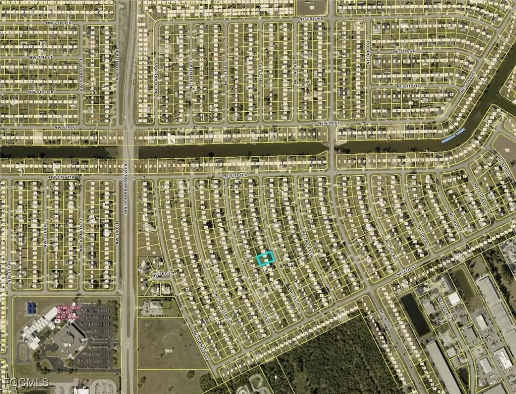 456 NE 1st Place Cape Coral FL 33909