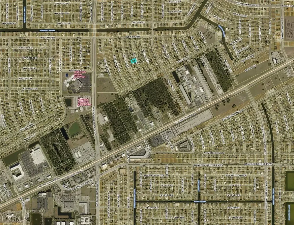456 NE 1st Place Cape Coral FL 33909