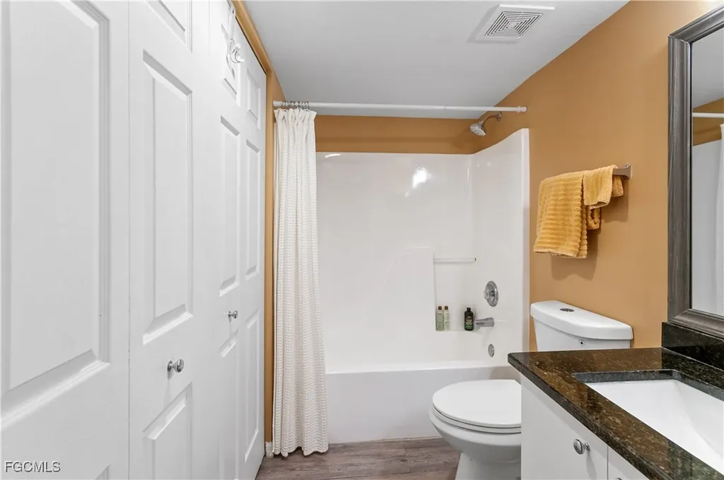 20121 Ian Court Estero FL 33928