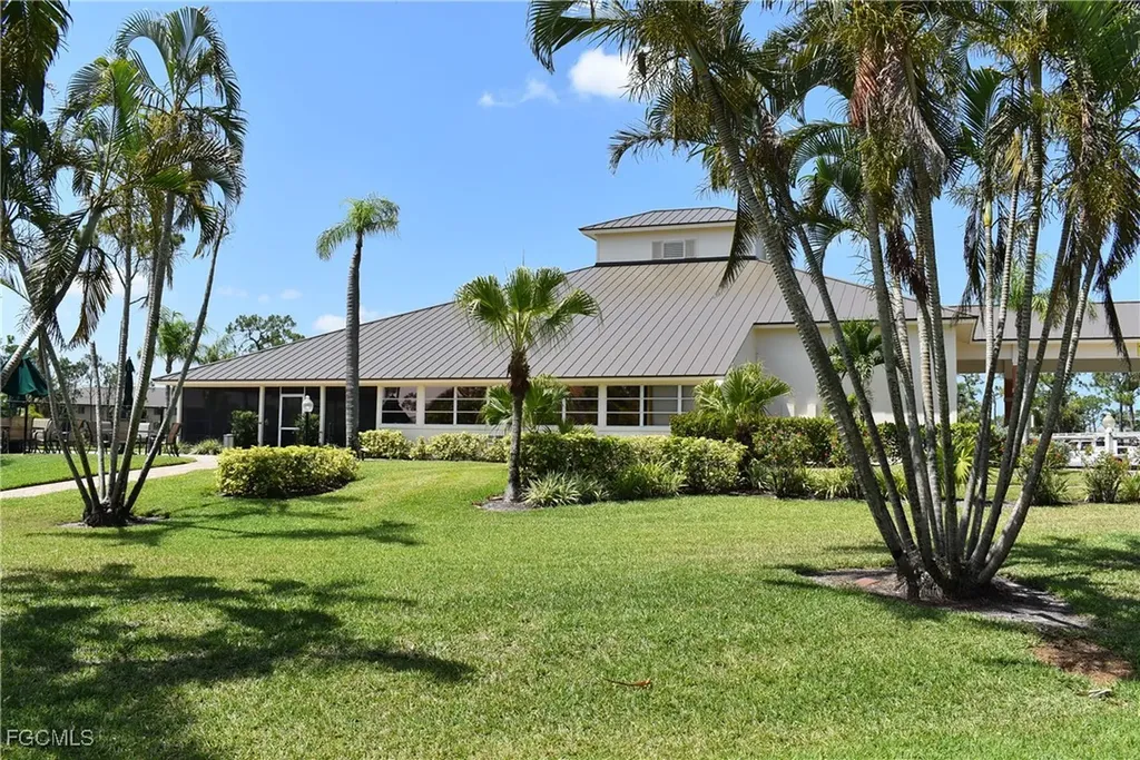20121 Ian Court Estero FL 33928