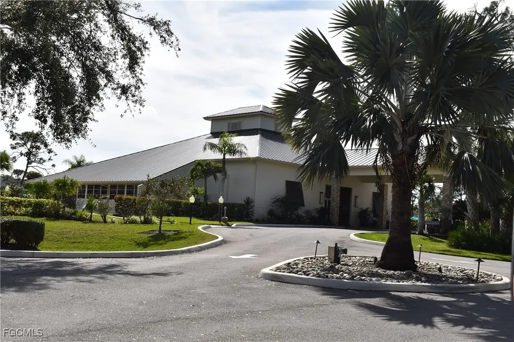 20121 Ian Court Estero FL 33928