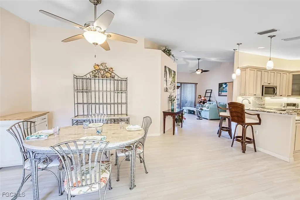 9582 Hemingway Lane Fort Myers FL 33913