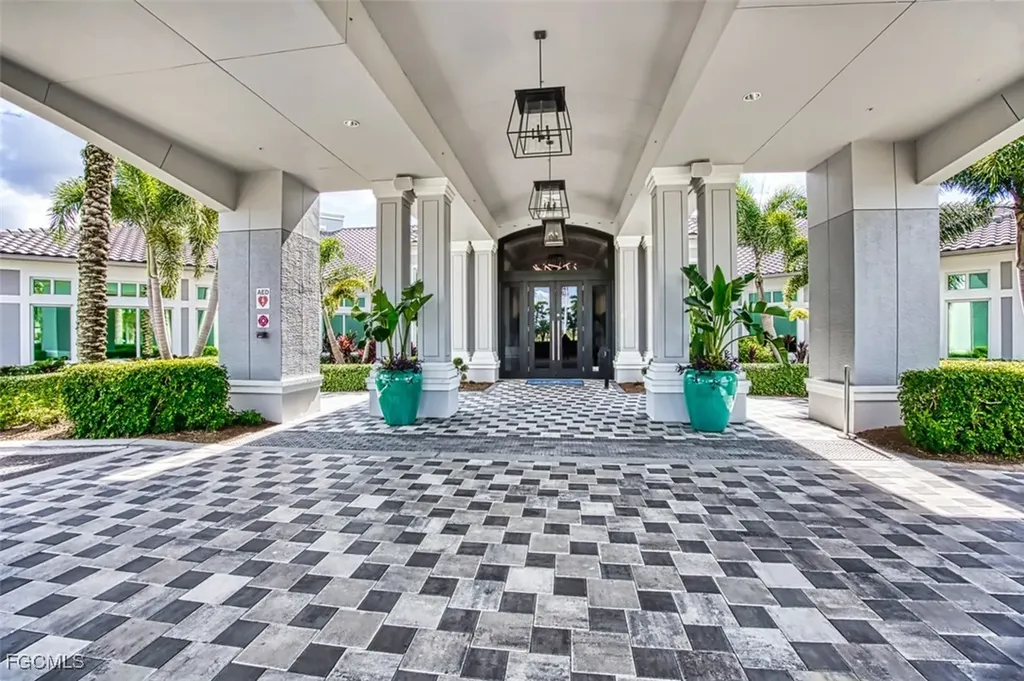 9582 Hemingway Lane Fort Myers FL 33913