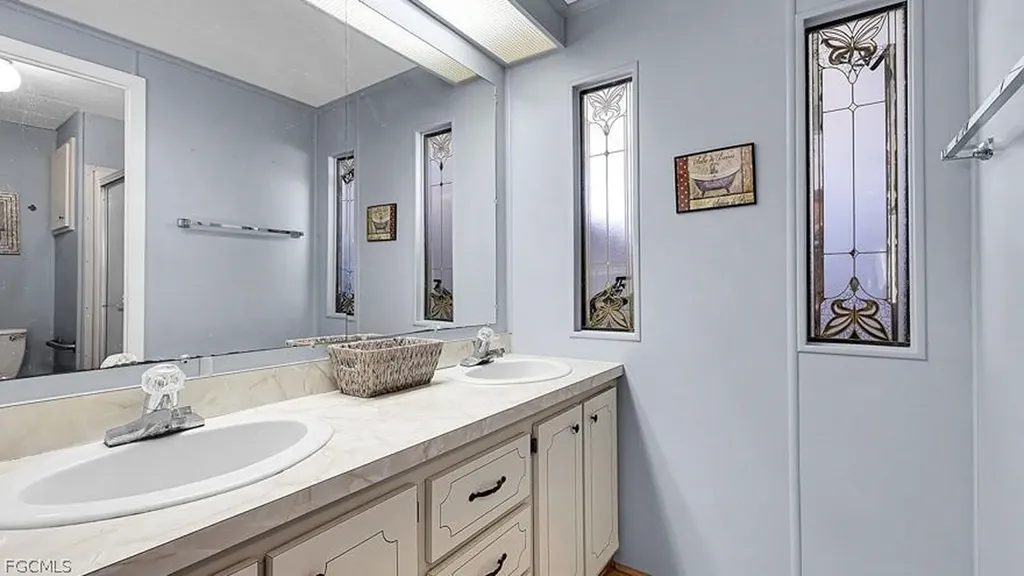 108 Snead Drive North Fort Myers FL 33903