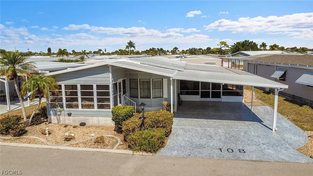 108 Snead Drive North Fort Myers FL 33903