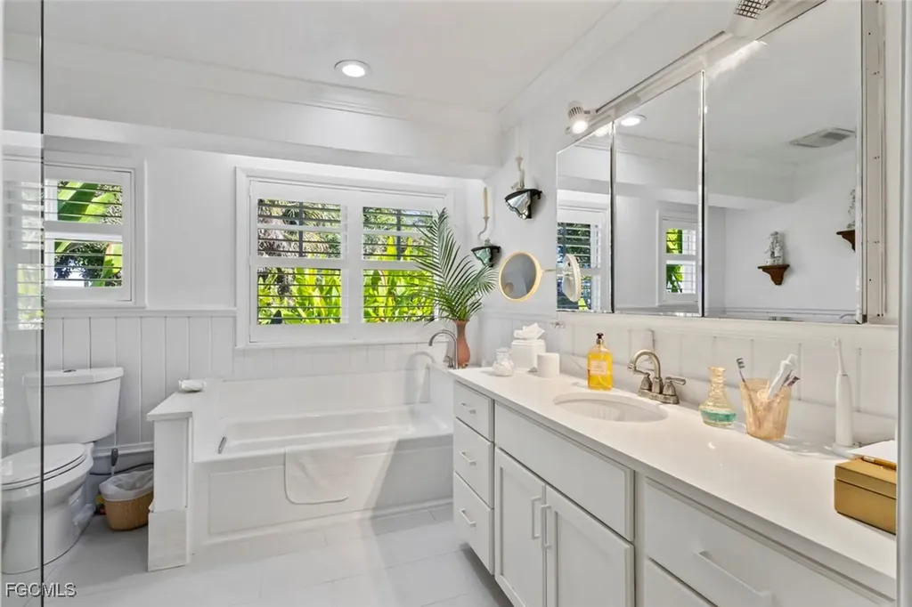 1348 Alcazar Avenue Fort Myers FL 33901