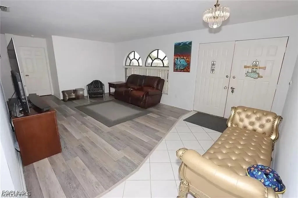 215 SE 1st Place Cape Coral FL 33990