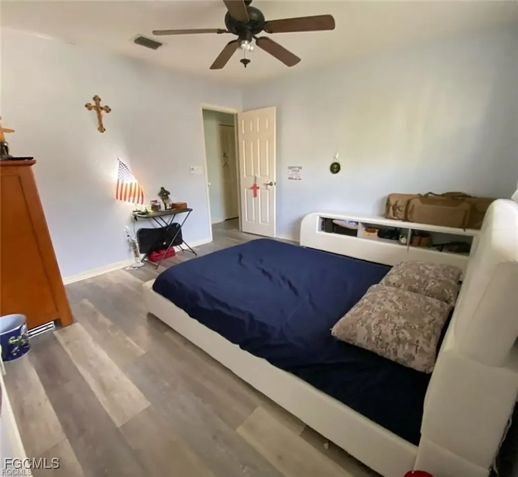 215 SE 1st Place Cape Coral FL 33990