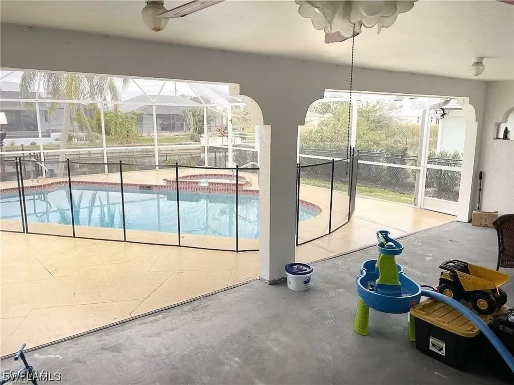 215 SE 1st Place Cape Coral FL 33990