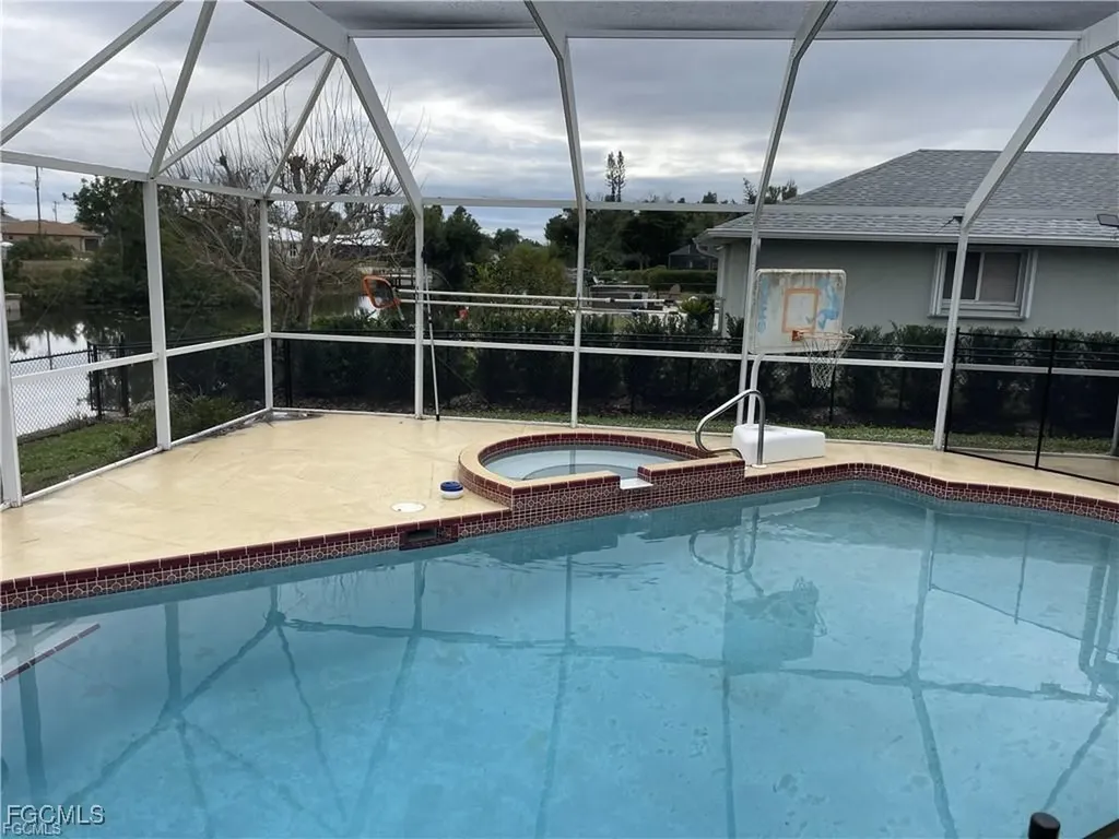 215 SE 1st Place Cape Coral FL 33990