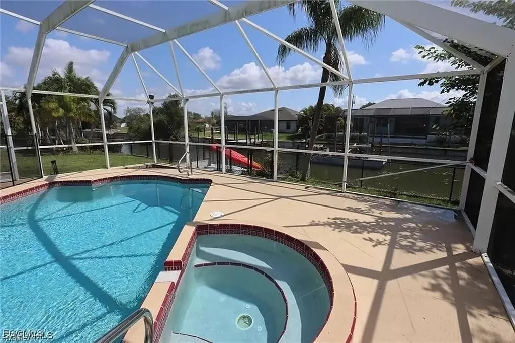 215 SE 1st Place Cape Coral FL 33990