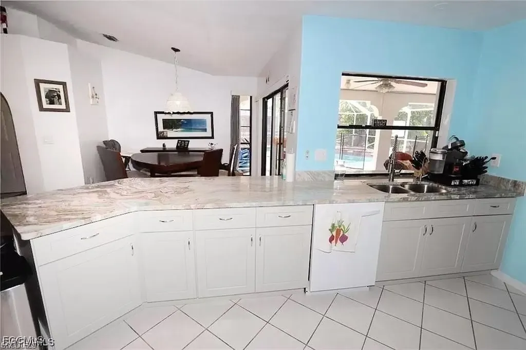 215 SE 1st Place Cape Coral FL 33990