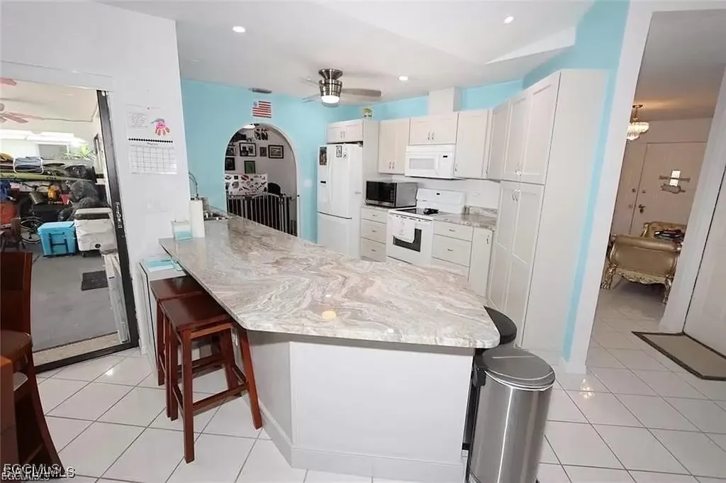 215 SE 1st Place Cape Coral FL 33990